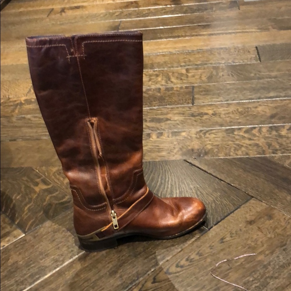 UGG Riding Boots - Picture 2 of 3